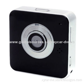 Loop Recording IP Camera with HD 720P/30fps Video Resolution, Supports two-way Voice Call